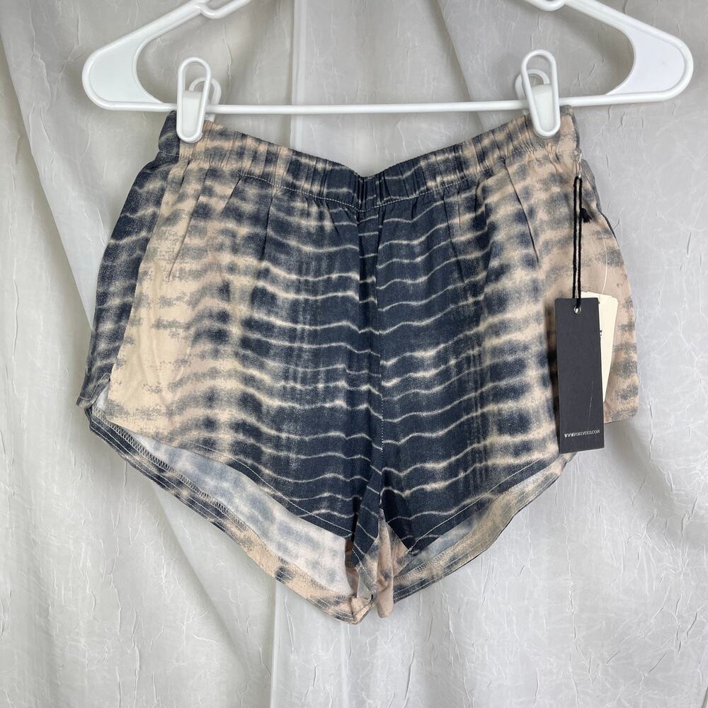 Taupe Charcoal Stripe Dye Dolphin Shorts Stretchy Comfy Soft Forever 21 NWT XS - Picture 10 of 16